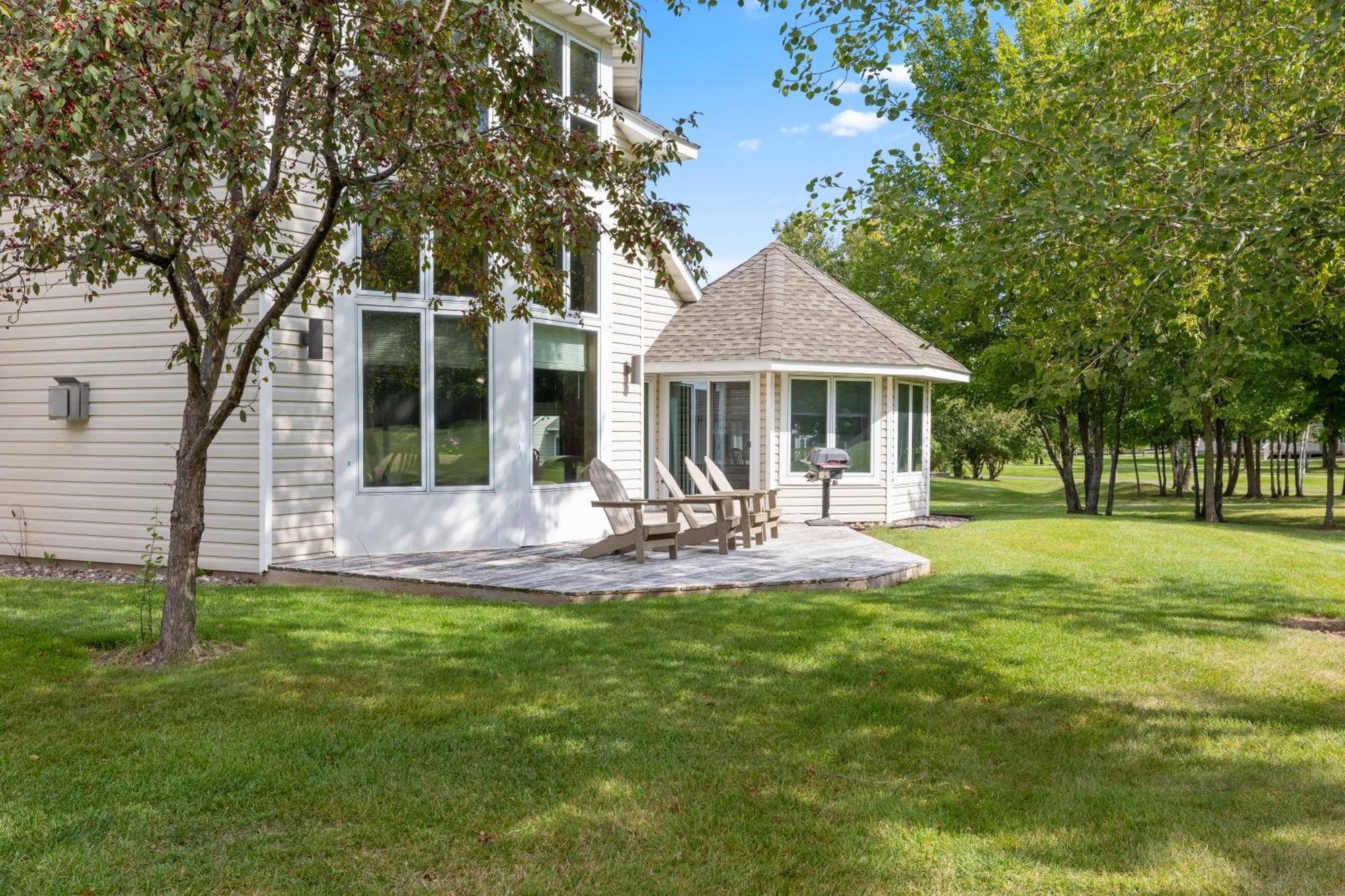 Village At Izatys Bayview Exterior photo